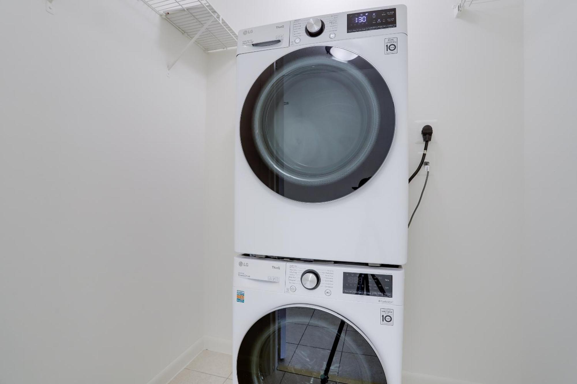 Spacious 2 Bedrooms Apt @Crystal City With Gym Άρλινγκτον Εξωτερικό φωτογραφία