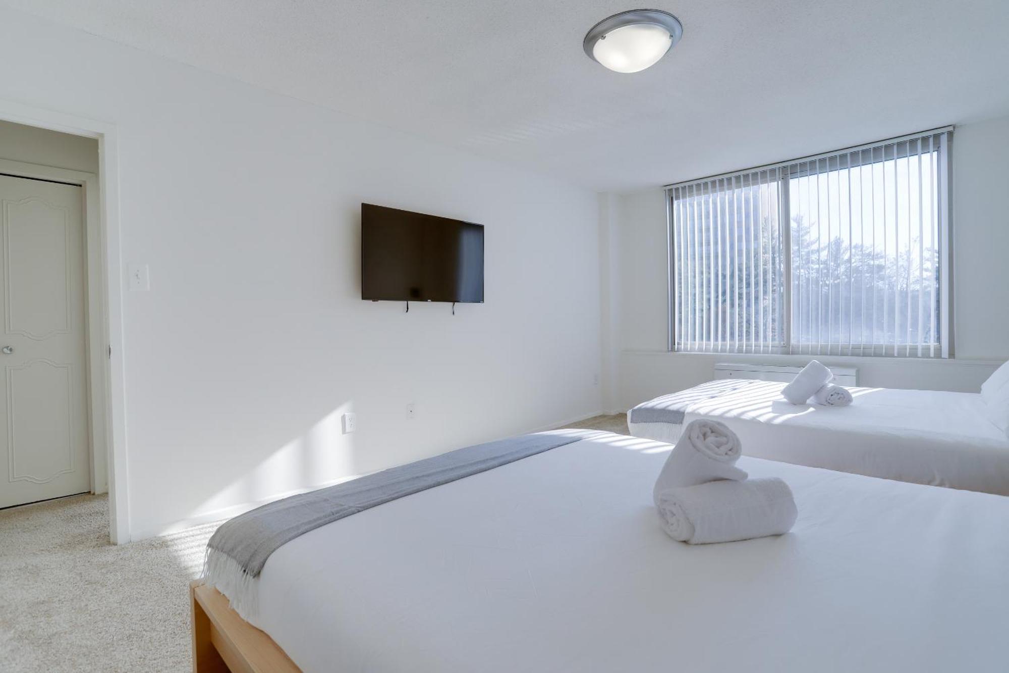 Spacious 2 Bedrooms Apt @Crystal City With Gym Άρλινγκτον Εξωτερικό φωτογραφία